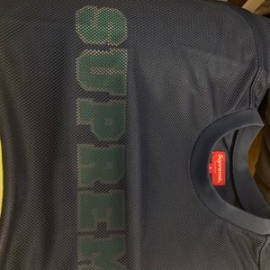 Supreme jersey size small sold out